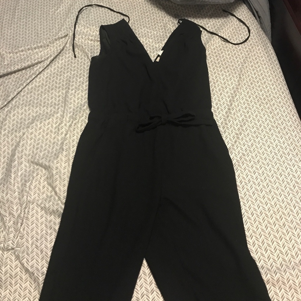 LOFT : Black, sleeveless jumpsuit!